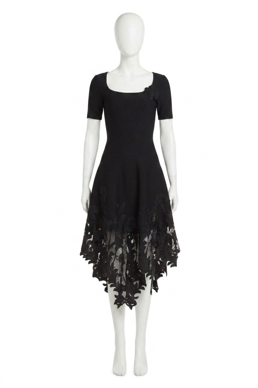 NEW OSCAR DE LA RENTA carnation guipure lace knit midi-dress in black